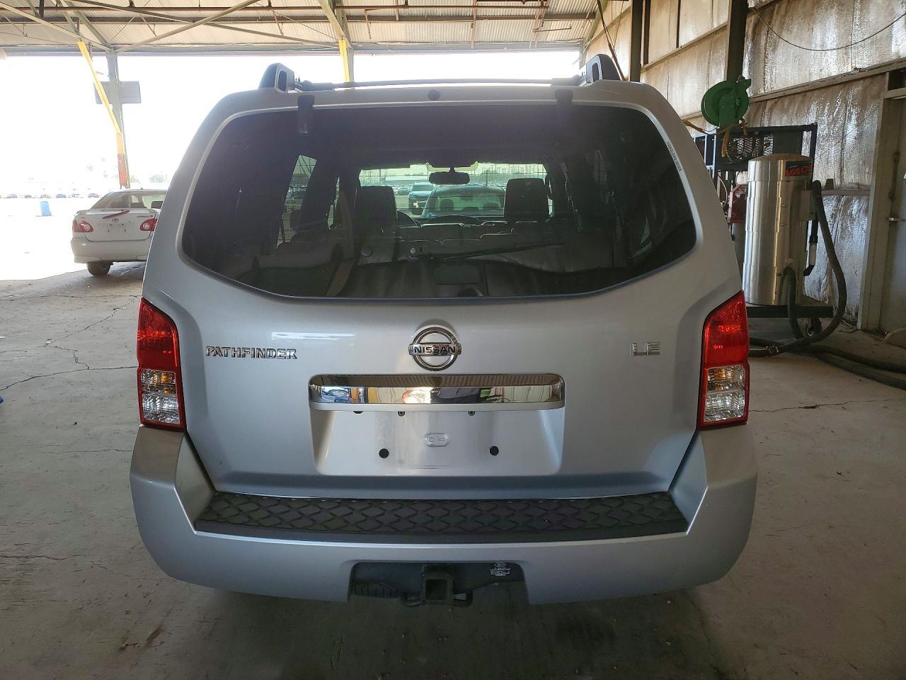 2011 Nissan Pathfinder s