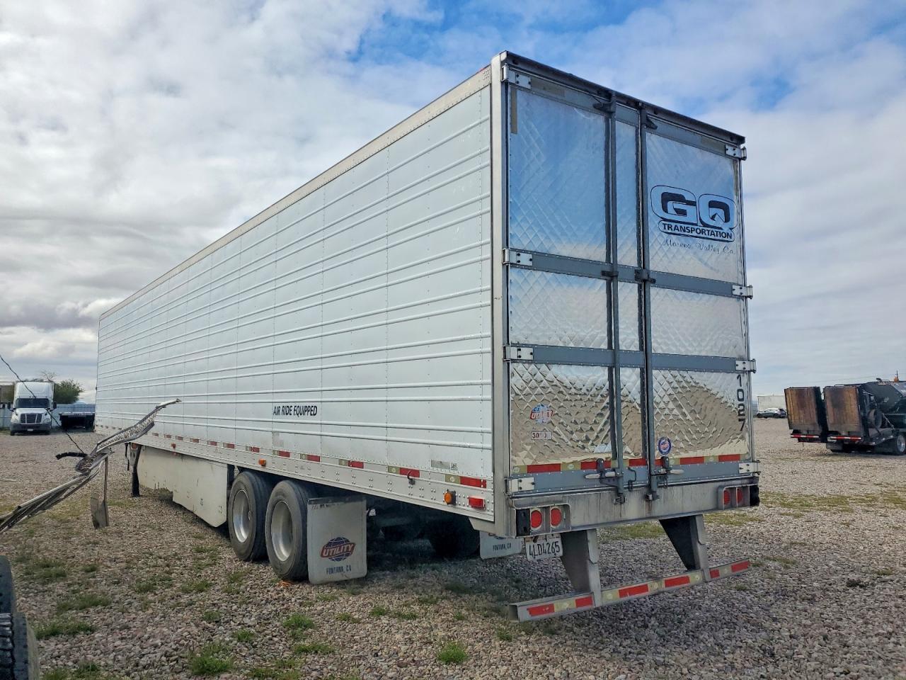2011 Utility VS2RA Refrigerated Van Trailer