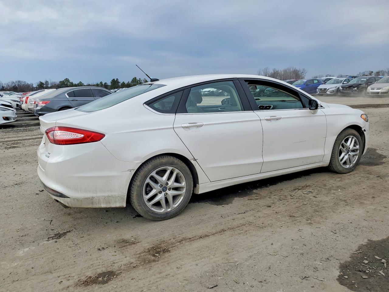 2014 Ford Fusion se