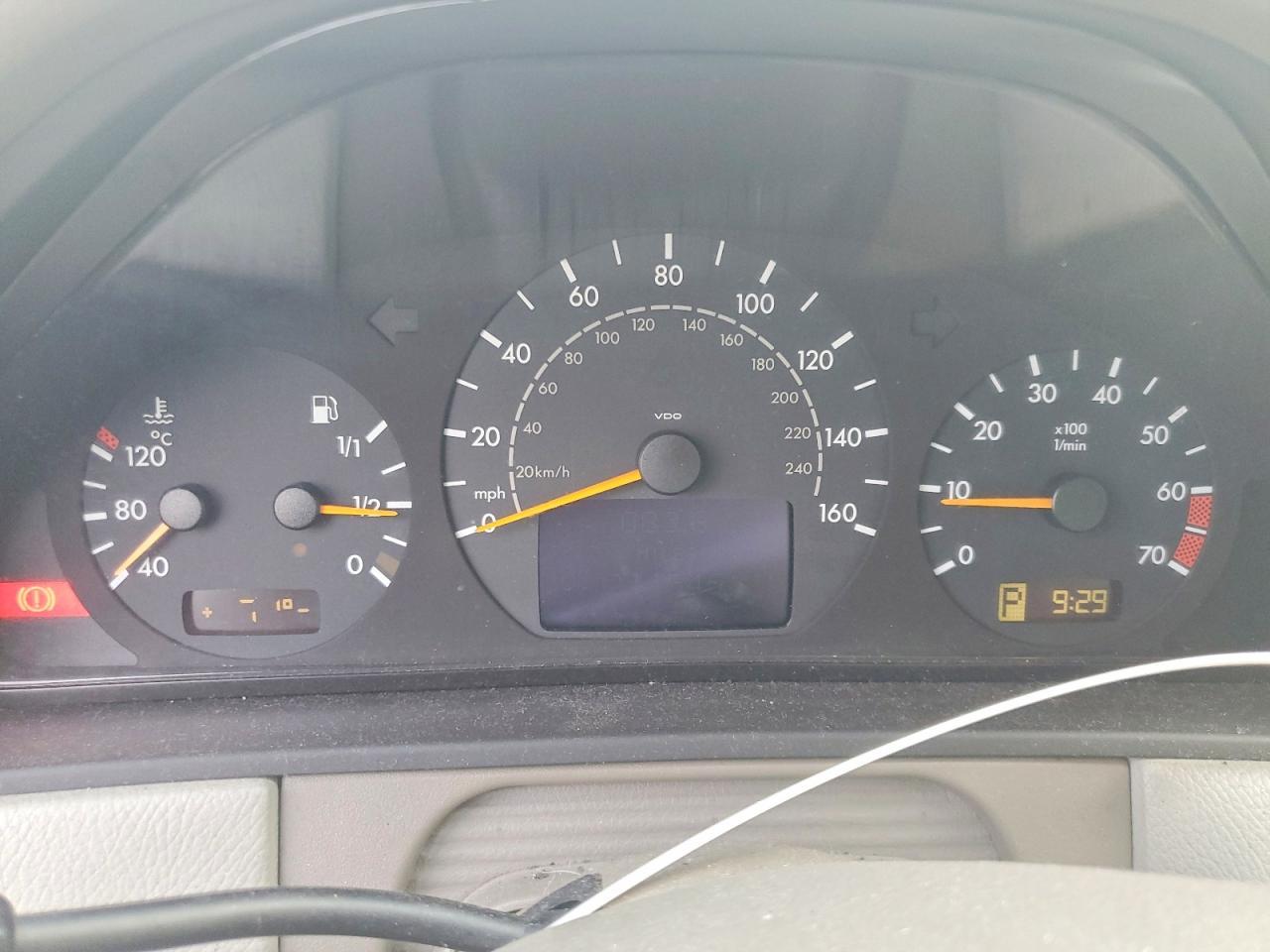 2002 Mercedes-Benz E 320