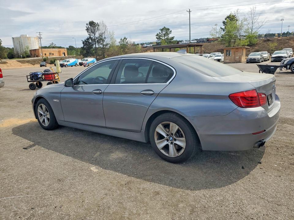 2013 BMW 528 i
