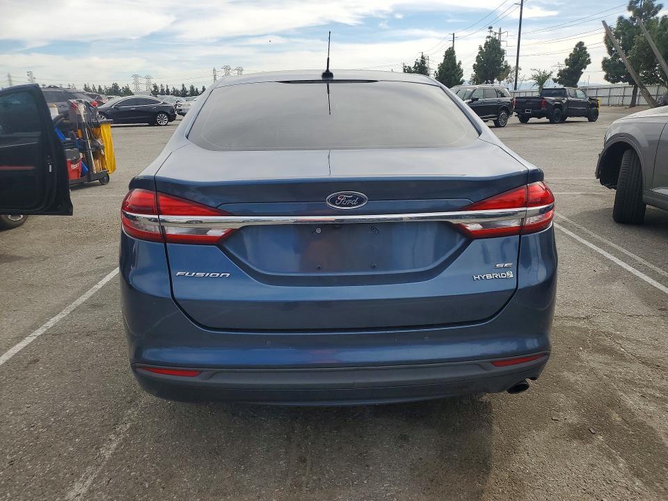 2018 Ford Fusion se Hybrid