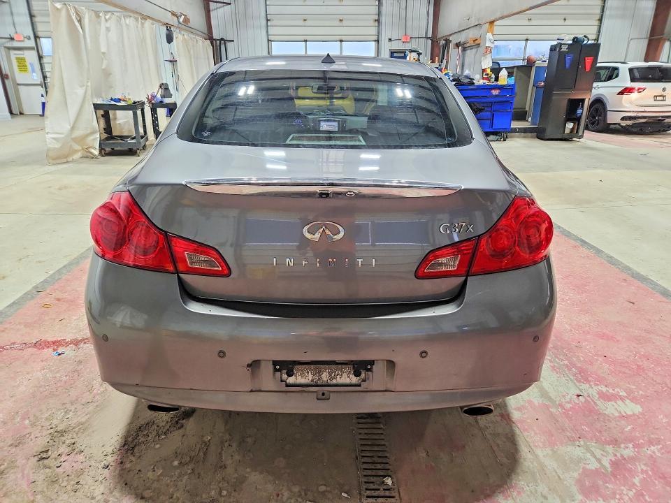 2011 Infiniti G37 Sedan x