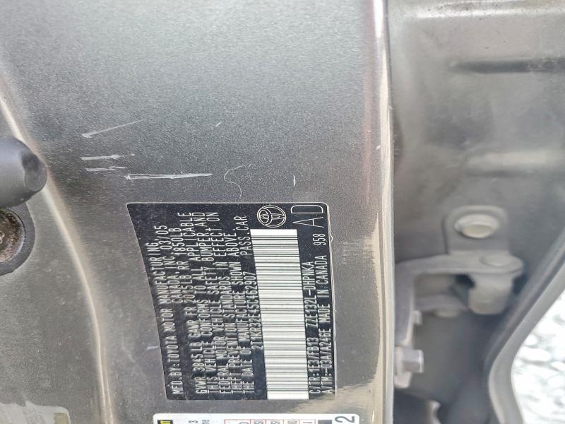 2005 Toyota Matrix xr