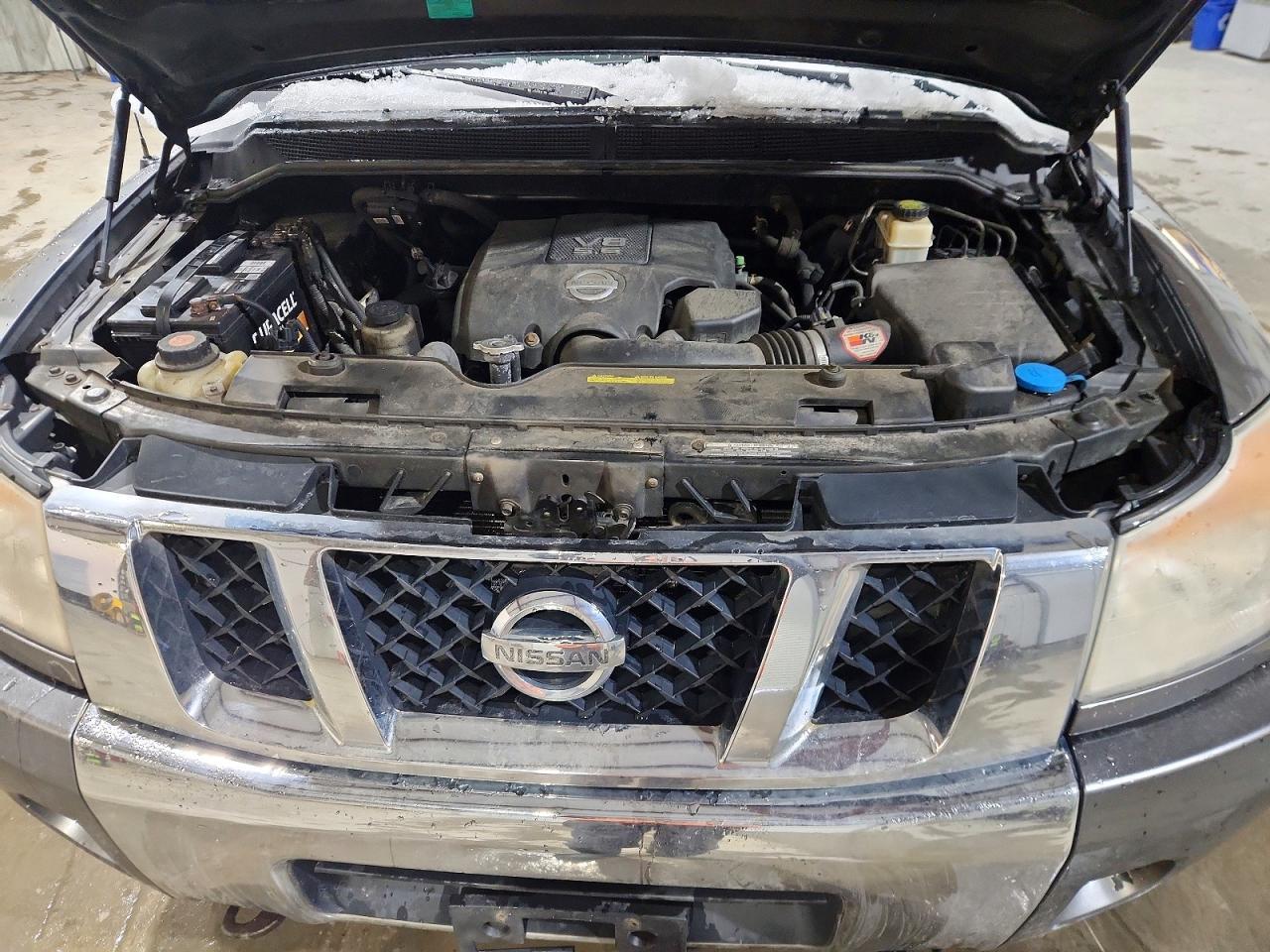 2015 Nissan Titan SV