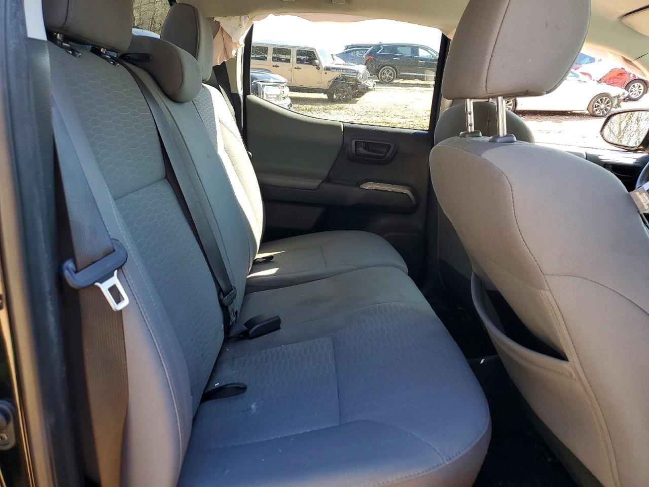 2018 Toyota Tacoma SR5 V6