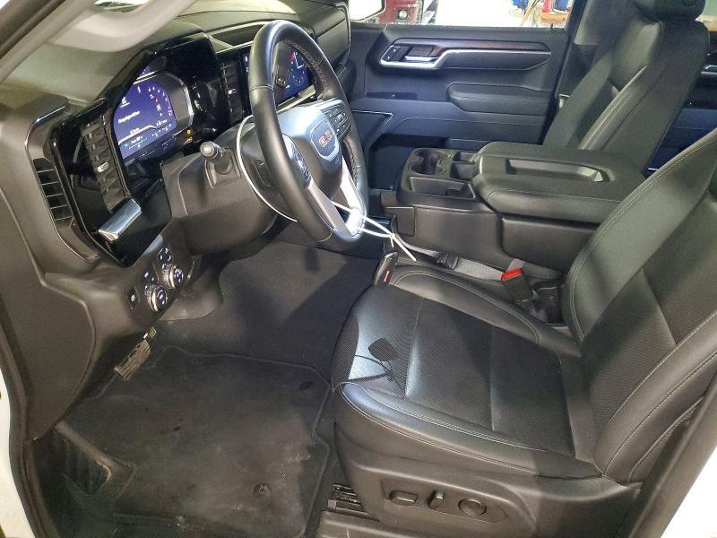 2025 GMC Sierra K1500 SLT