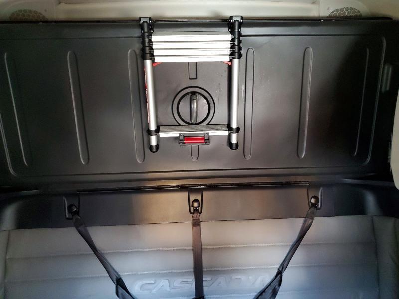 2020 Freigliner 2020 Freightliner Cascadia 126 Semi Truck