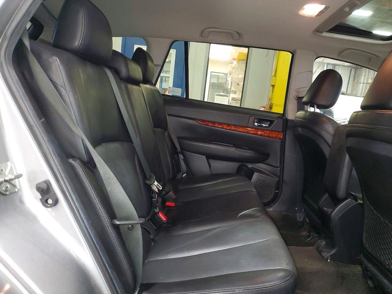 2011 Subaru Outback 2.5i Limited