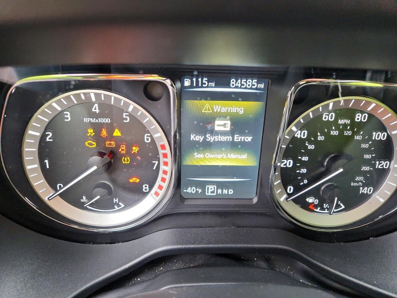 2017 Nissan Titan SV