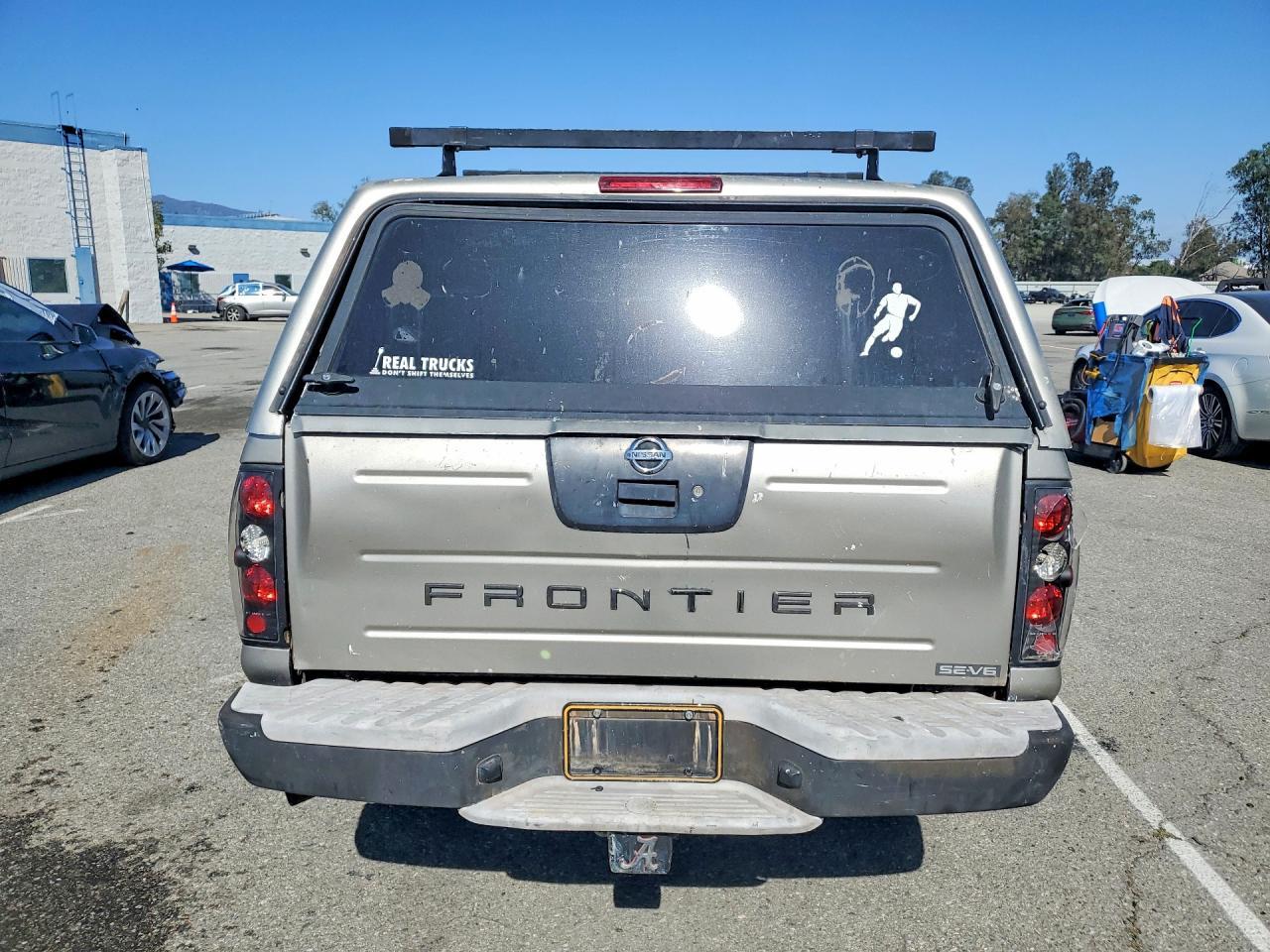 2001 Nissan Frontier XE