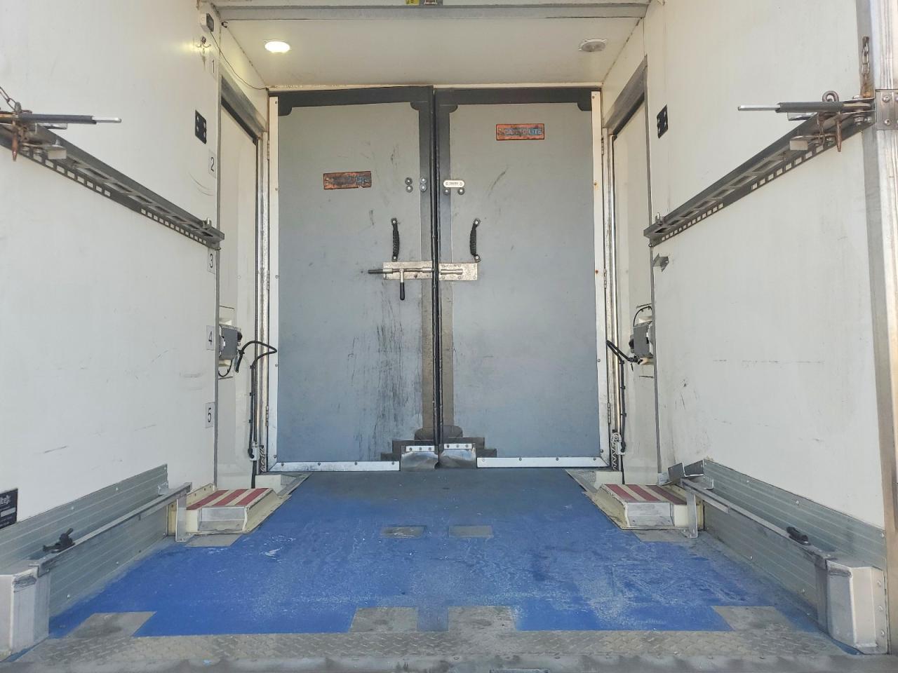 2020 Ford Transit Delivery Truck