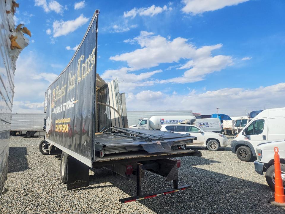 2022 Freigliner 2022 Freightliner Business Class M2 BOX Truck