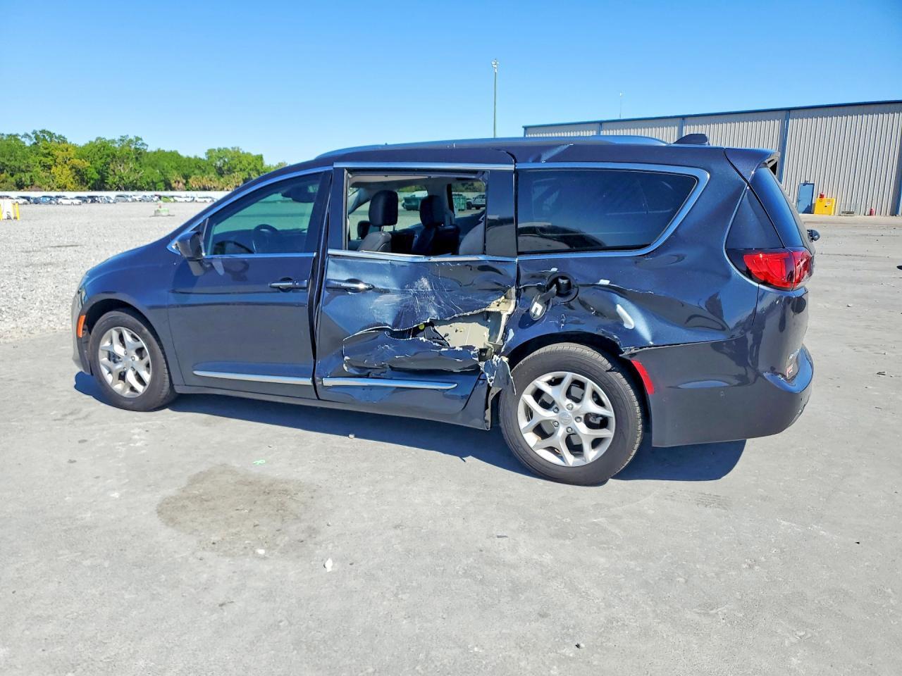 2020 Chrysler Pacifica Touring l Plus