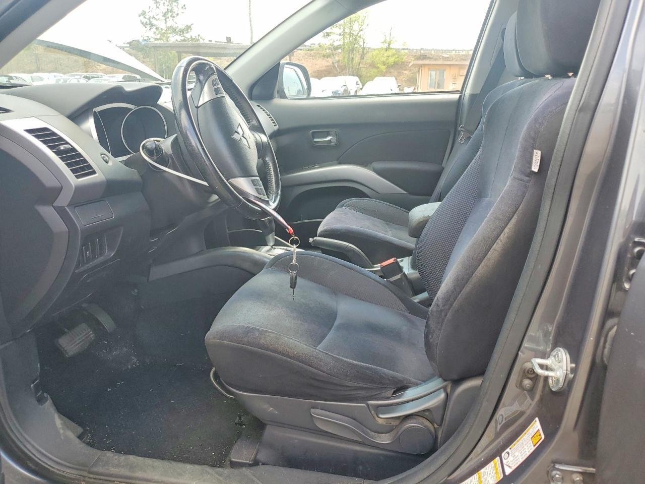 2012 Mitsubishi Outlander es