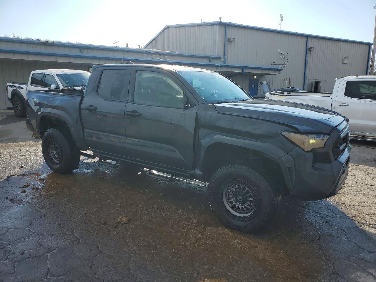 2025 Toyota Tacoma SR