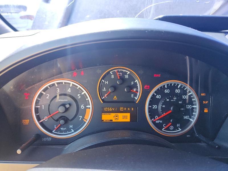 2011 Nissan Titan SV