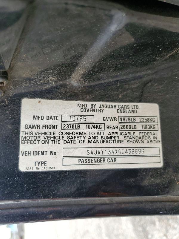 1986 Jaguar XJ6 Vanden Plas