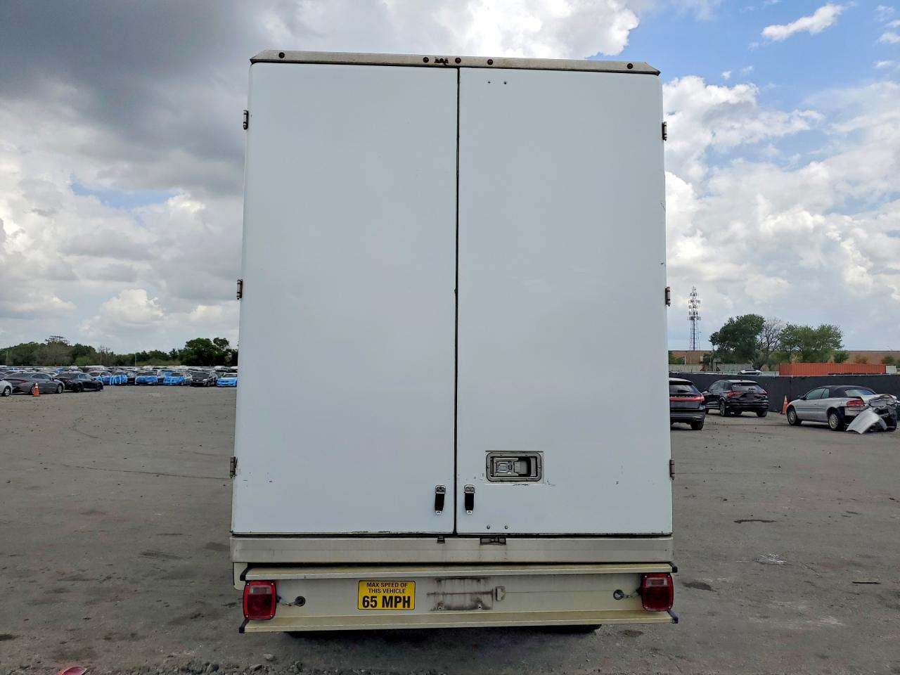 2020 Ford Transit Delivery Truck