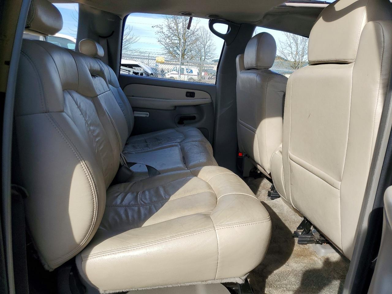 2000 Chevrolet Suburban K2500