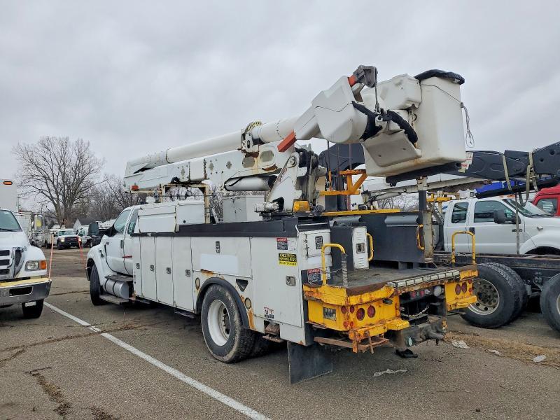2012 Ford F750 Super Duty Bucket Truck