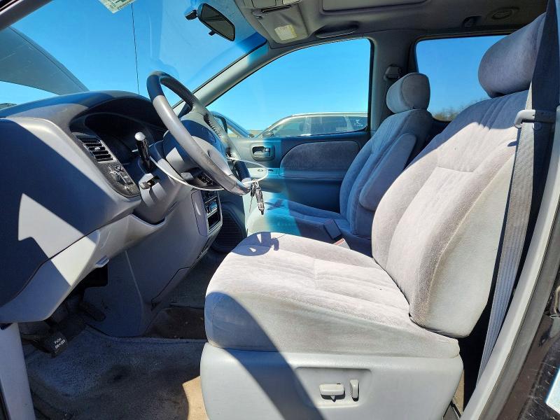 1999 Toyt Sienna Base