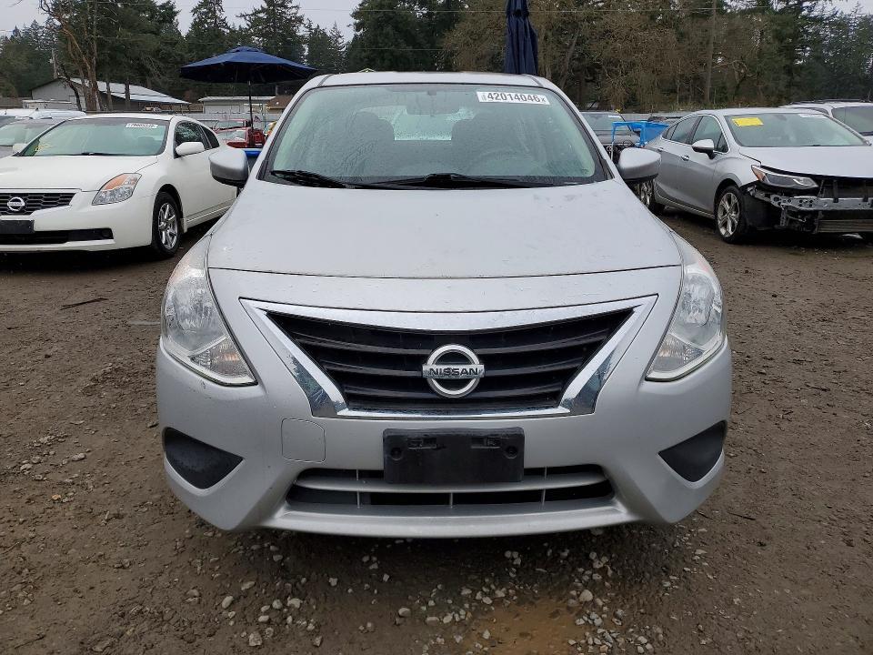 2015 Nissan Versa 1.6 sv