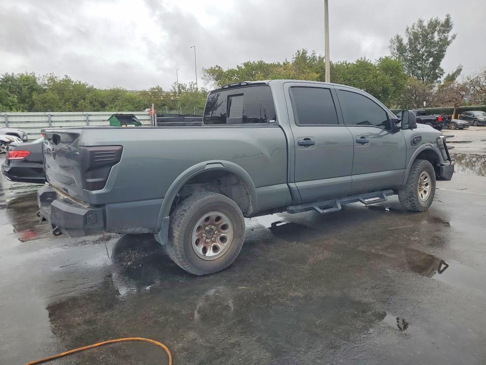 2019 Nissan Titan XD PRO-4X