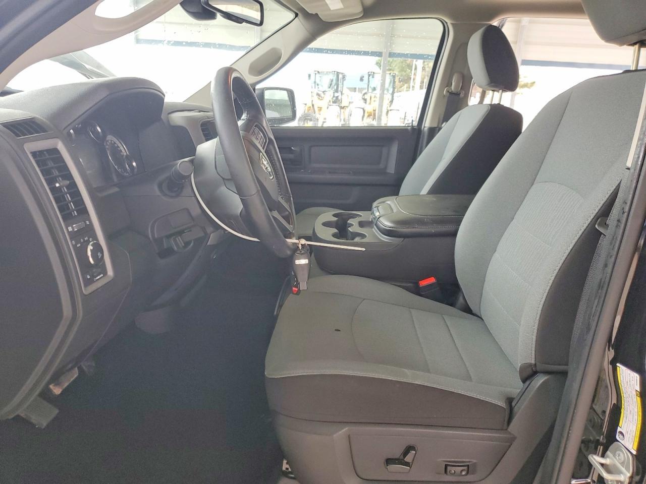 2023 Dodge RAM 1500 Classic Tradesman