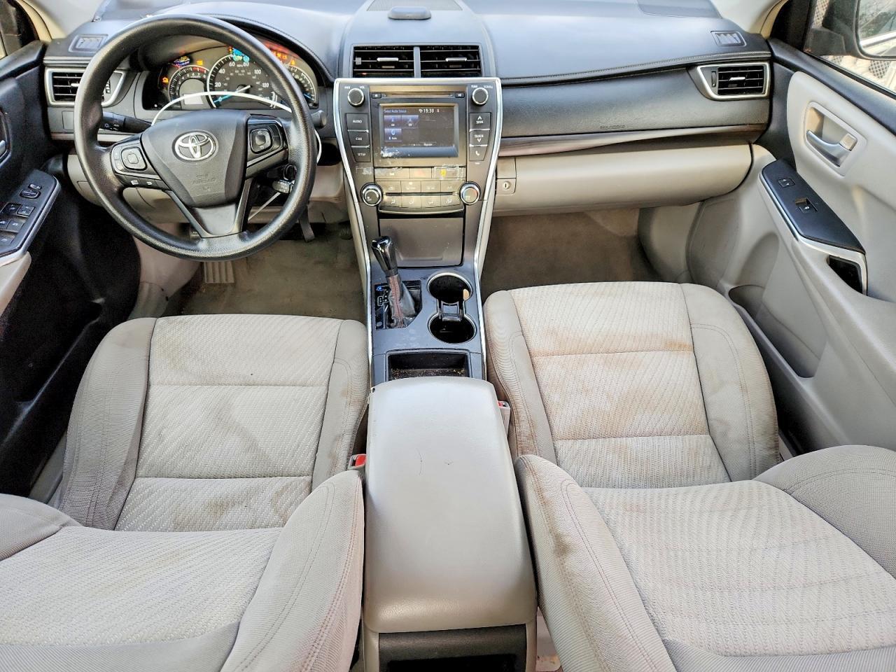 2015 Toyota Camry le