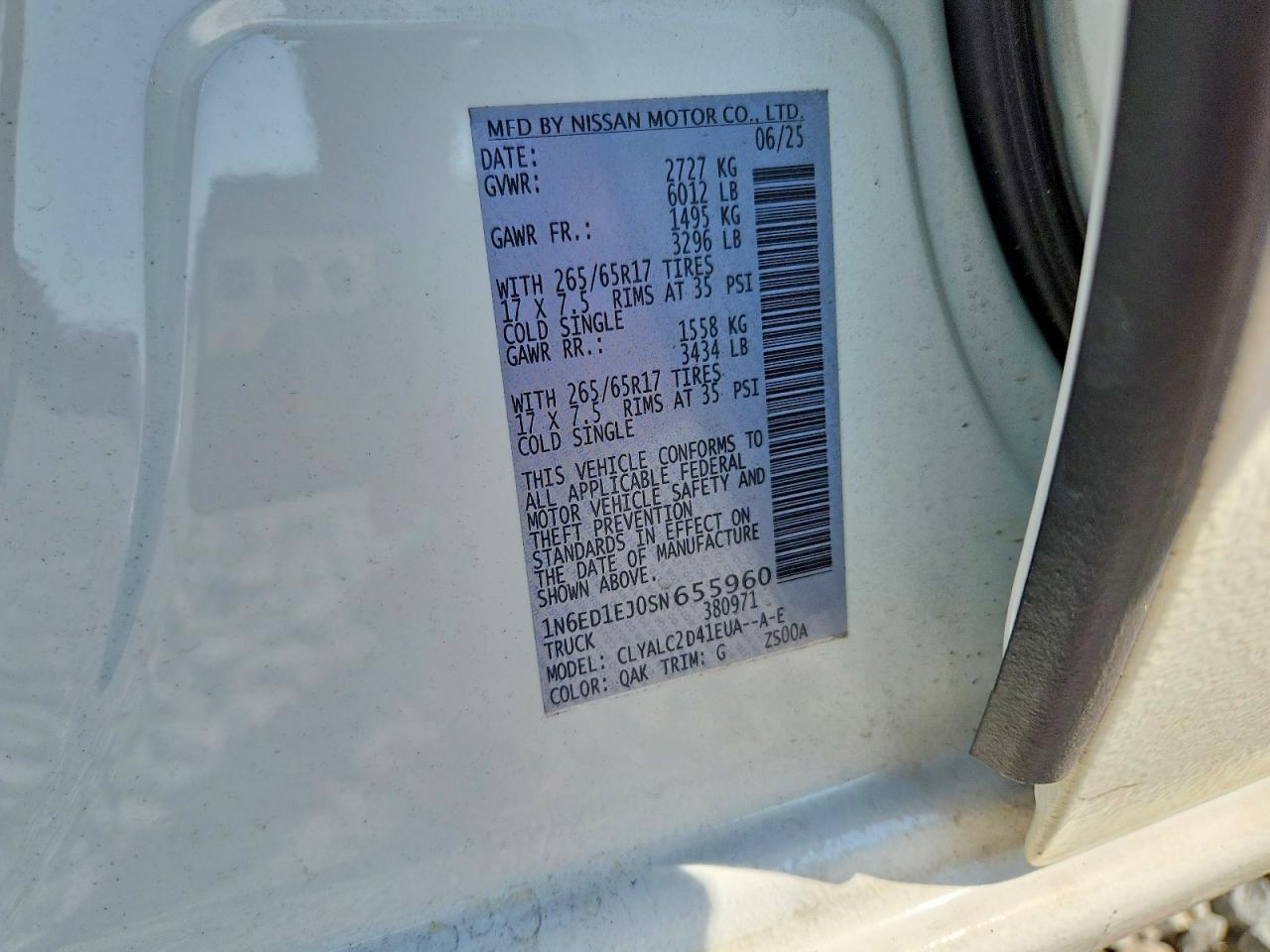 2025 Nissan Frontier SV