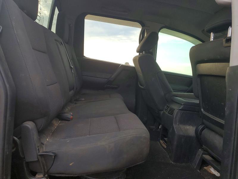 2012 Nissan Titan SV