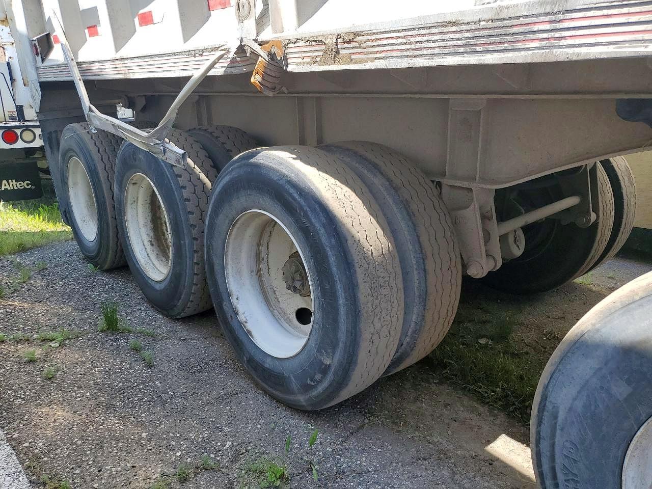 1998 Trail Star 1998 Trailstar END Dump Trailer