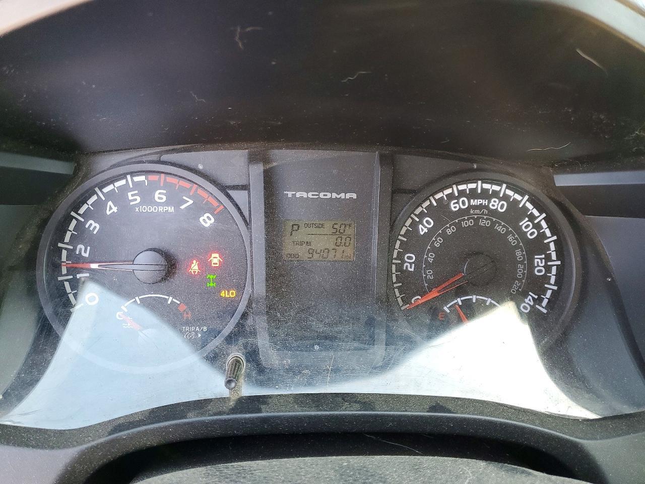 2017 Toyota Tacoma SR