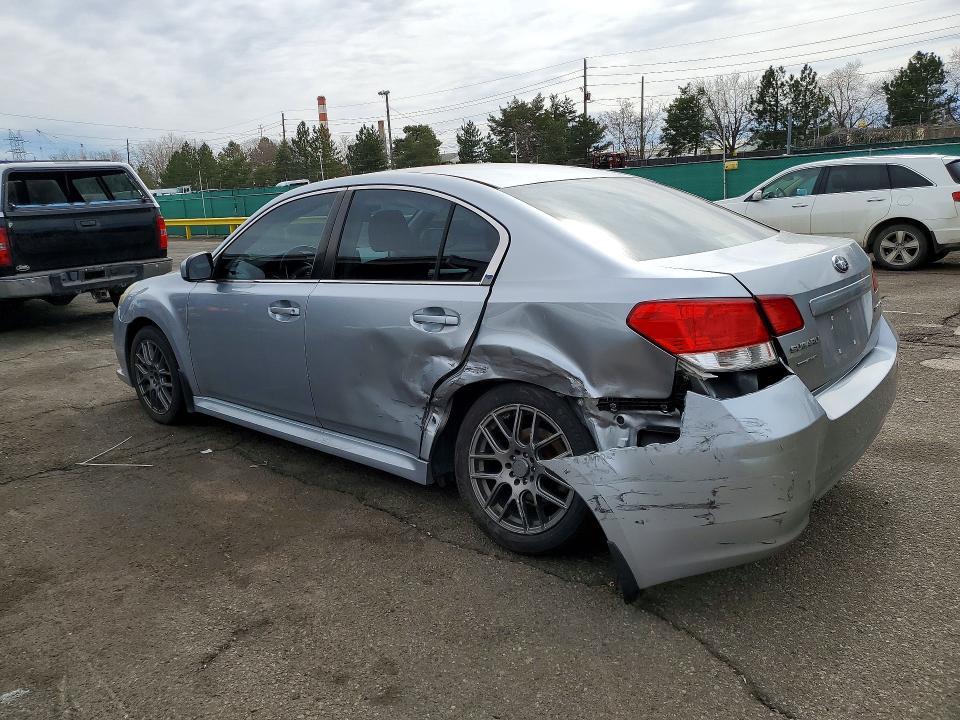 2013 Subaru Legacy 2.5i Premium