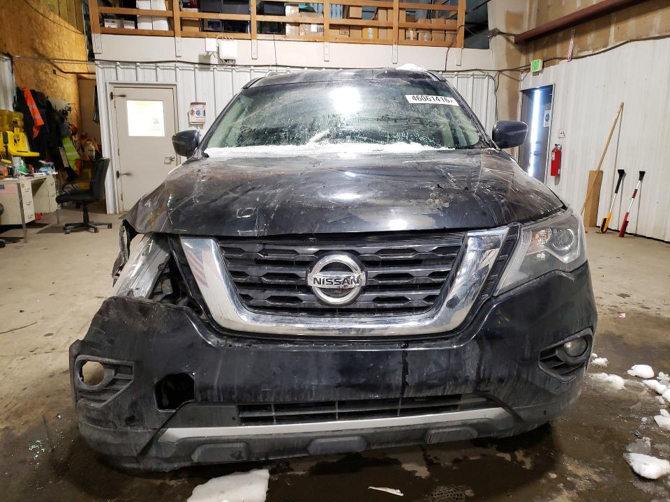 2019 Nissan Pathfinder sv