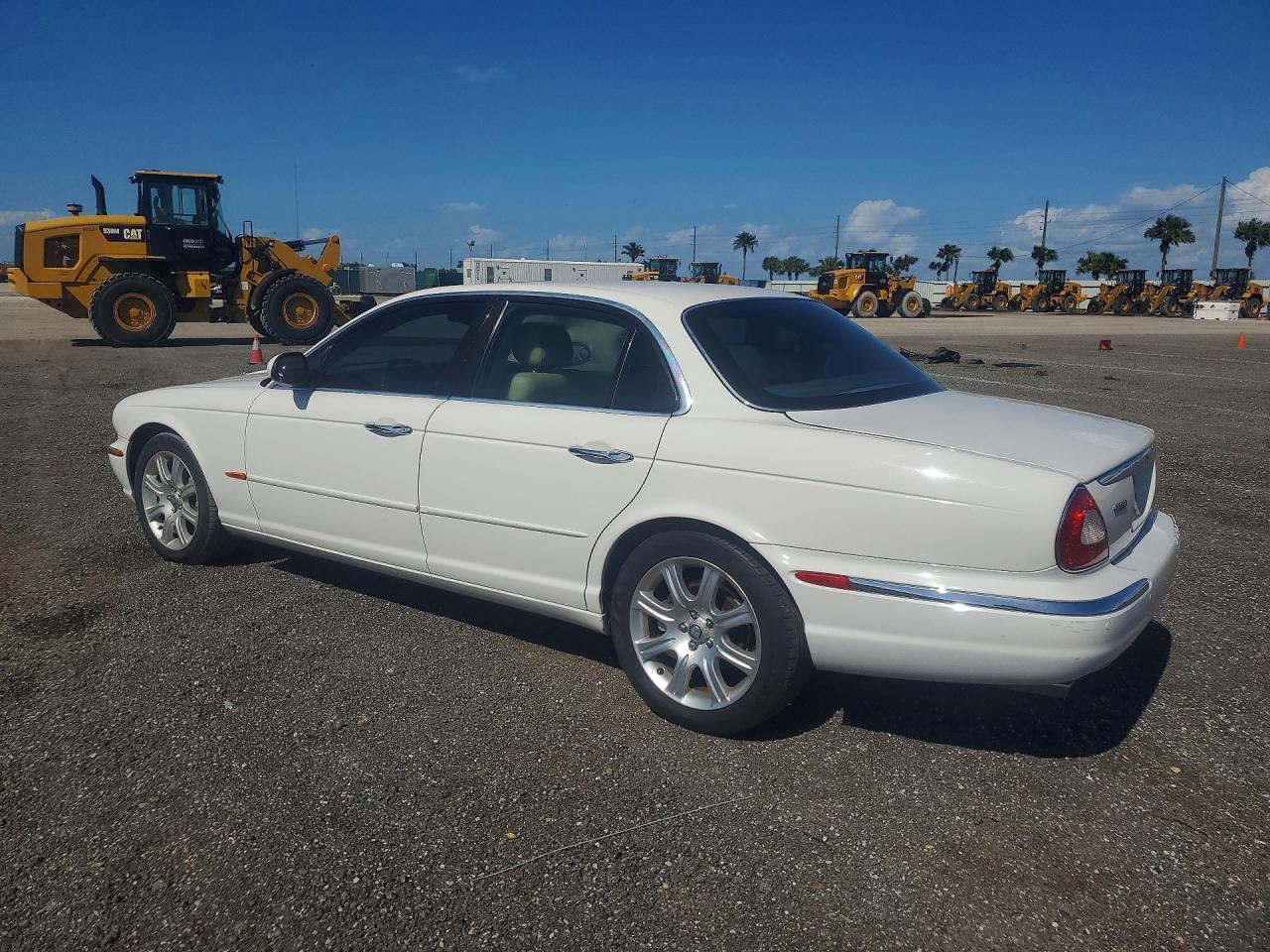 2004 Jaguar XJ8