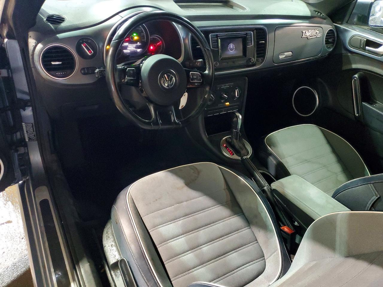 2016 Volkswagen Beetle s