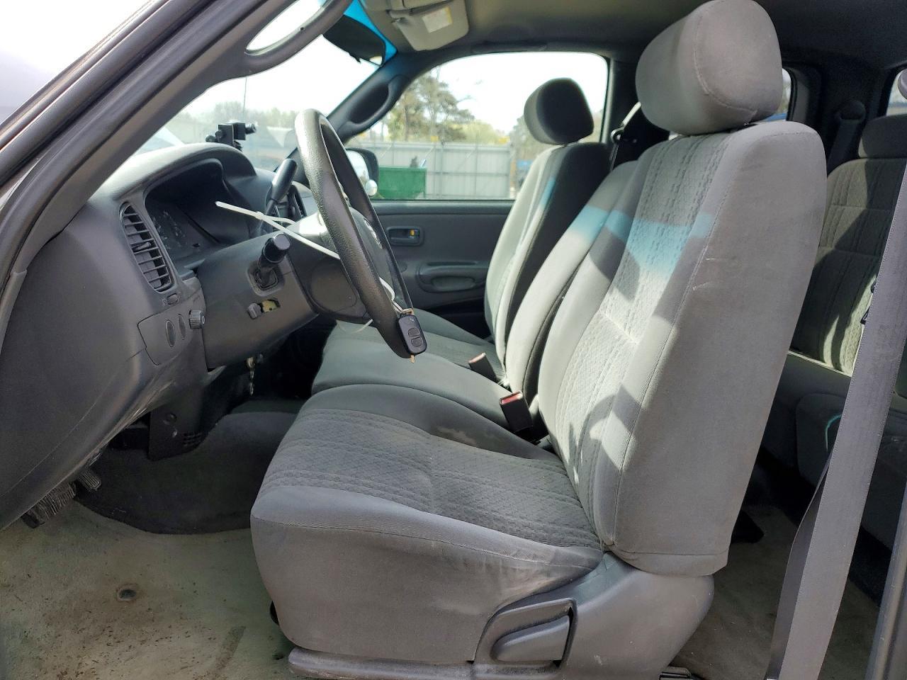 2003 Toyota Tundra SR5