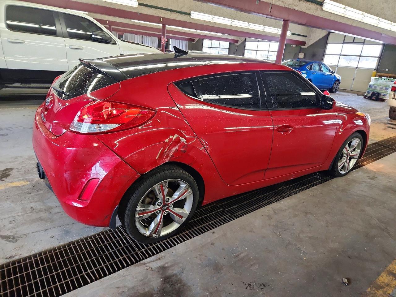 2013 Hyundai Veloster Base