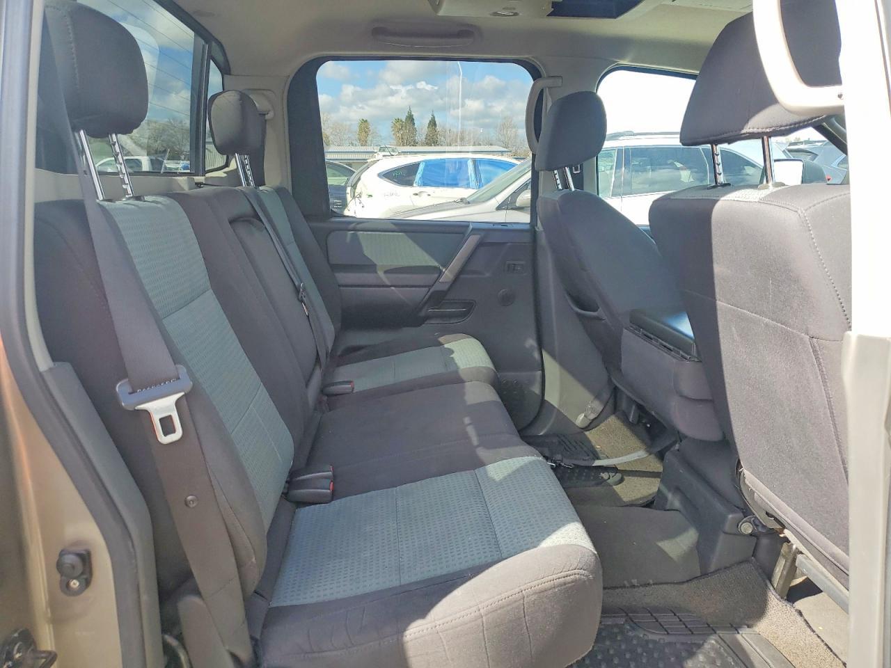 2006 Nissan Titan XE