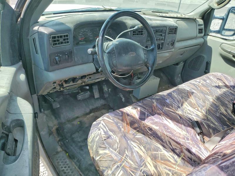 2002 Ford F350 Super Duty Flatbed Truck