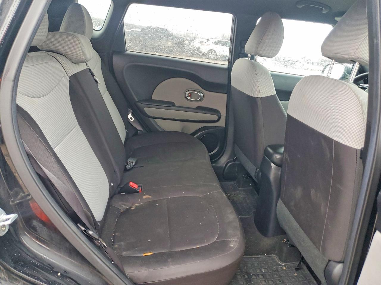 2016 KIA Soul Base