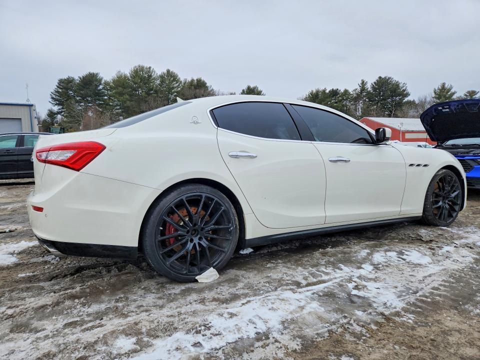 2016 Maserati Ghibli s