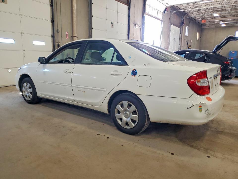 2004 Toyota Camry le