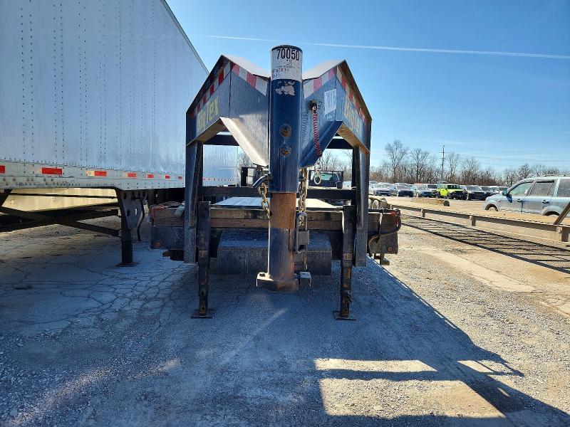 2023 Big Tex 16GN-35+5 Equipment Trailer