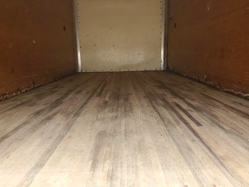 2015 Isuzu NPR HD BOX Truck