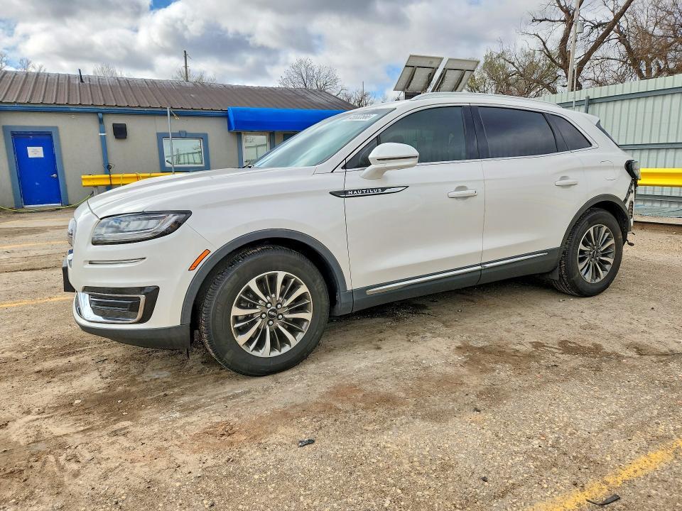 2019 Lincoln Nautilus Select