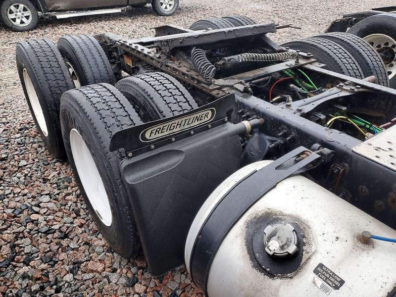 2019 Freightliner Cascadia 1-semi Truck