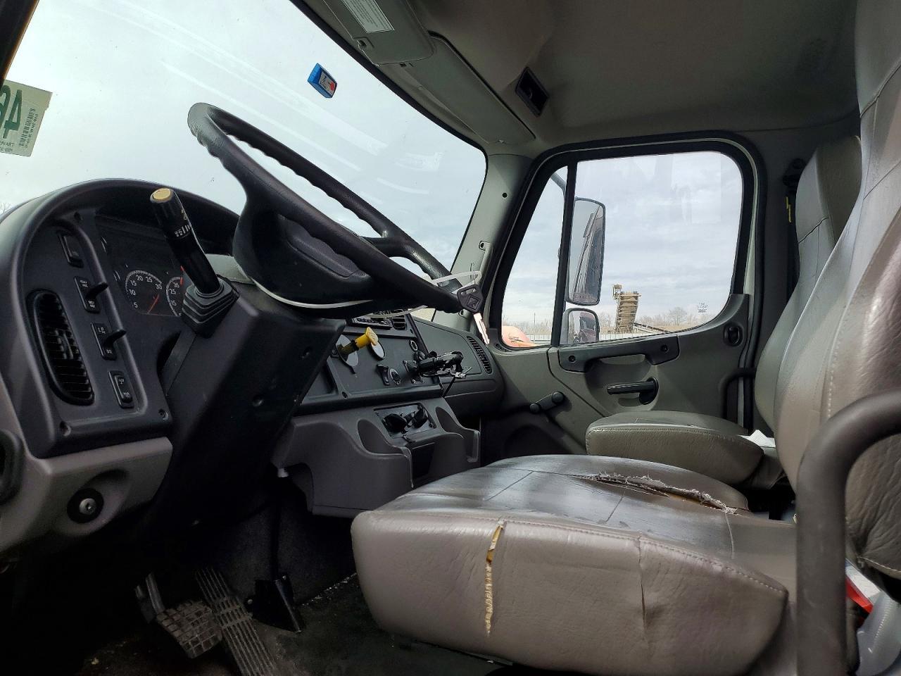 2020 Freightliner Business Class M2 Refrigerated BOX Truck